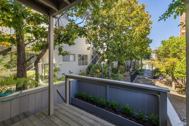 $595,000 | 505 Larkspur Plaza Drive, Unit 9, Larkspur, CA 94939