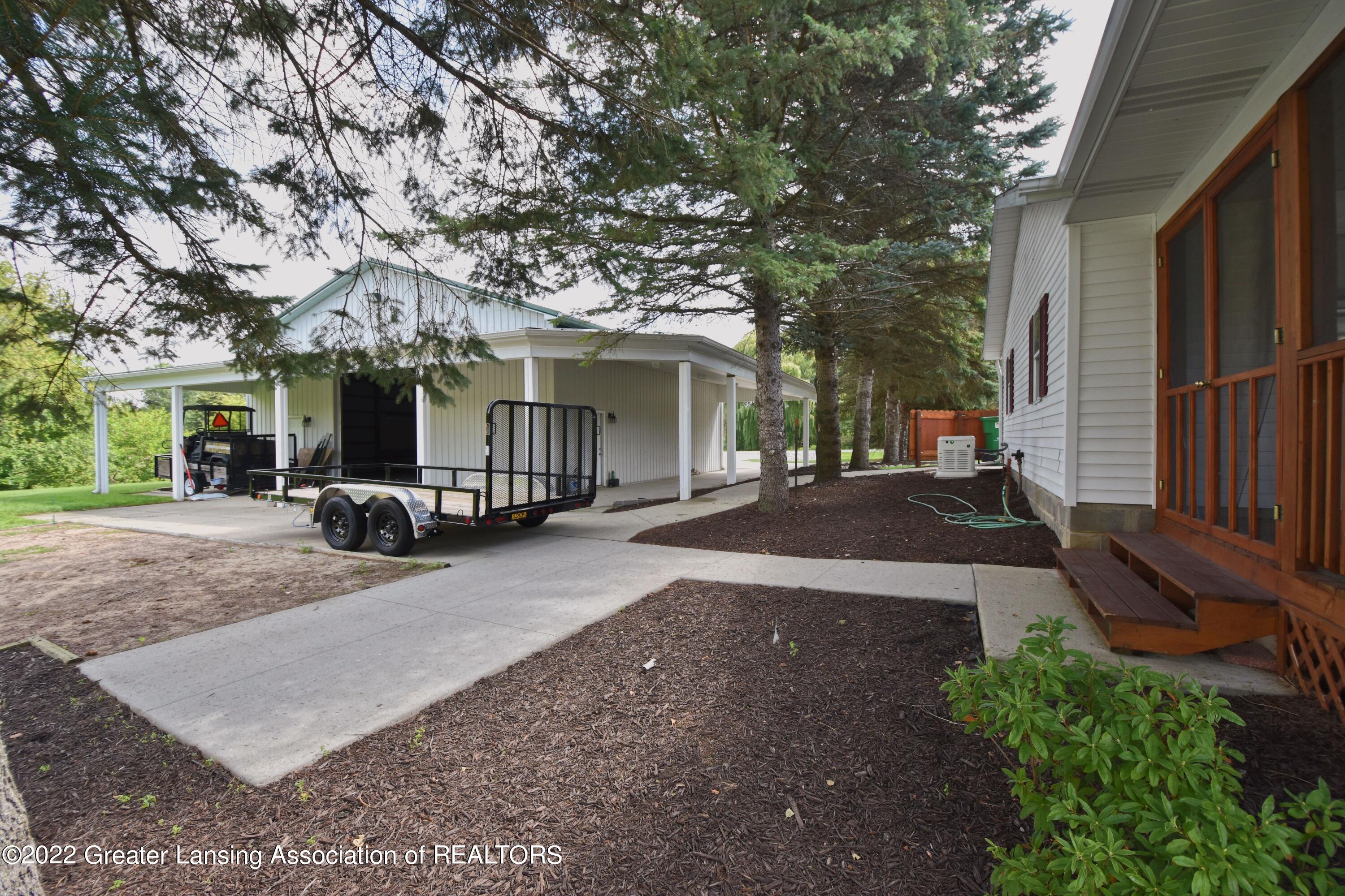 9700 South Luce Road Perrinton, MI 48871 - Photo 35 of 42 34