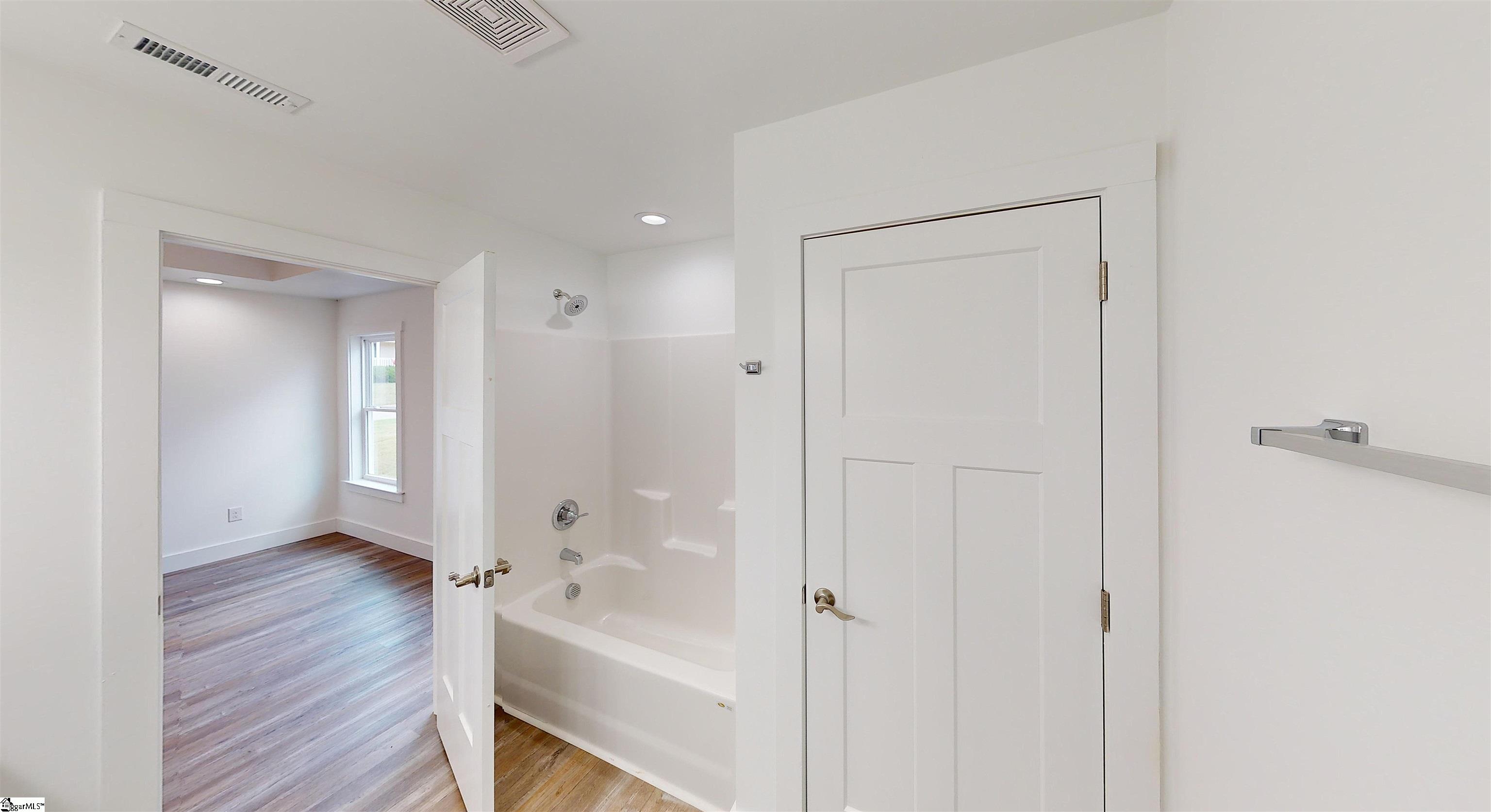 119 Sunrise Road Spartanburg, SC 29302 - Photo 11 of 23 Gallery Image 11