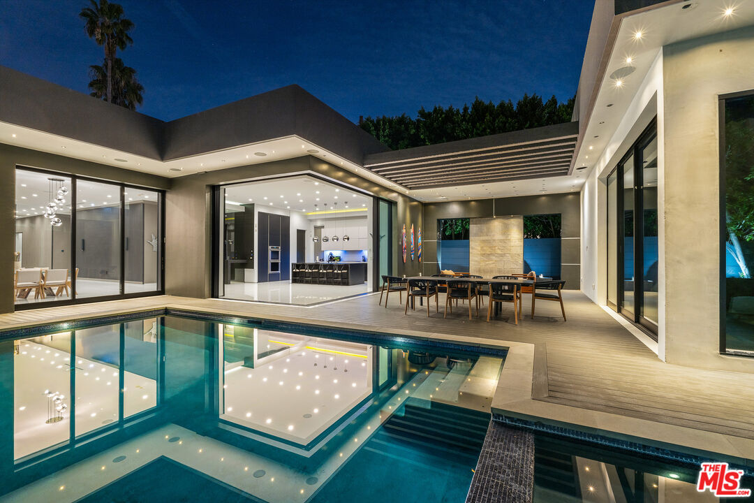 4458 Mammoth Avenue Sherman Oaks, CA 91423 - Photo 11 of 70