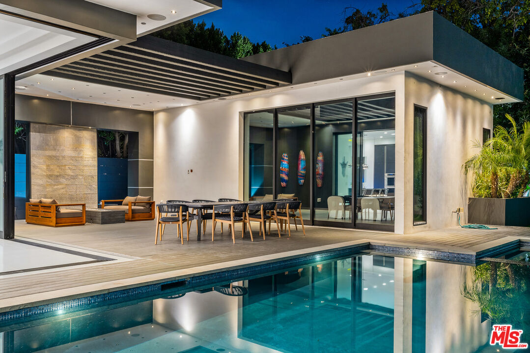 4458 Mammoth Avenue Sherman Oaks, CA 91423 - Photo 12 of 70