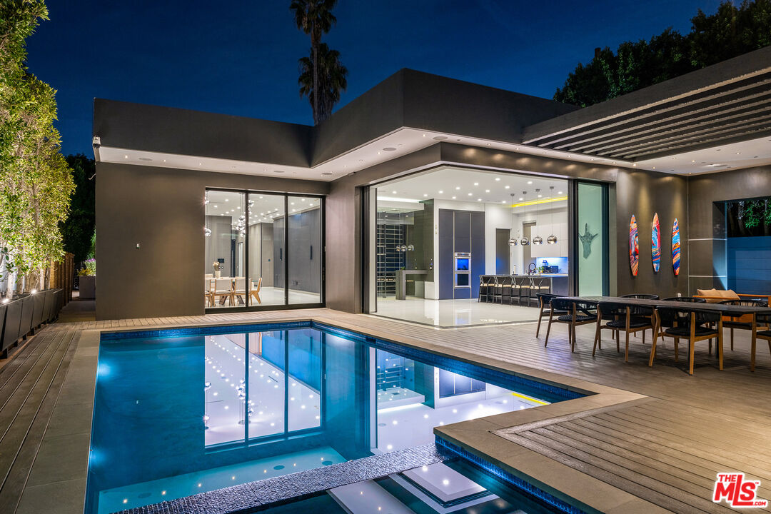 4458 Mammoth Avenue Sherman Oaks, CA 91423 - Photo 13 of 70