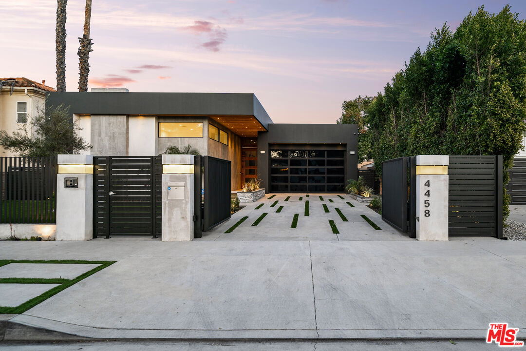 4458 Mammoth Avenue Sherman Oaks, CA 91423 - Photo 2 of 70