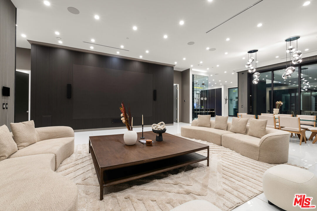 4458 Mammoth Avenue Sherman Oaks, CA 91423 - Photo 23 of 70