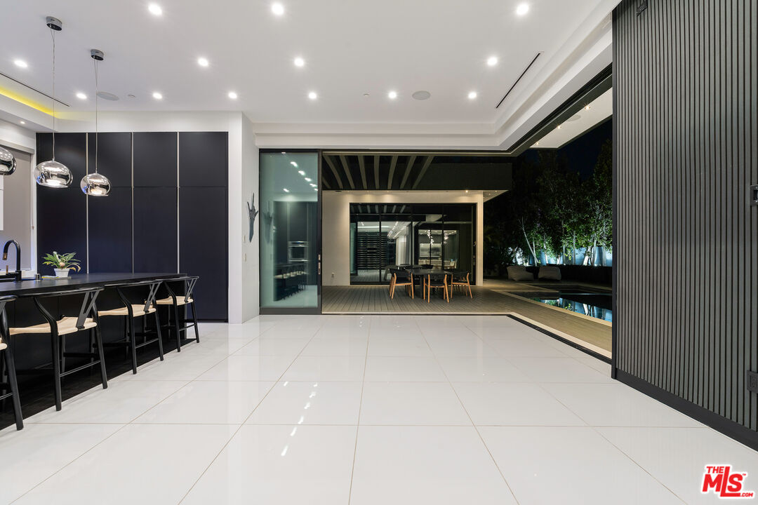 4458 Mammoth Avenue Sherman Oaks, CA 91423 - Photo 38 of 70