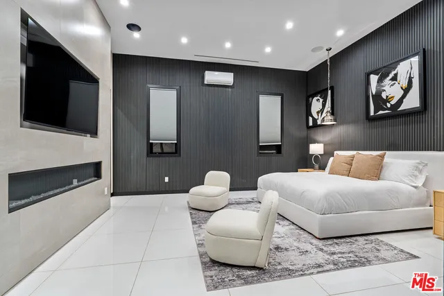 $21,500 | 4458 Mammoth Avenue, Sherman Oaks, CA 91423