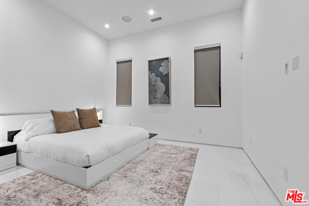 4458 Mammoth Avenue Sherman Oaks, CA 91423 - Photo 62 of 70