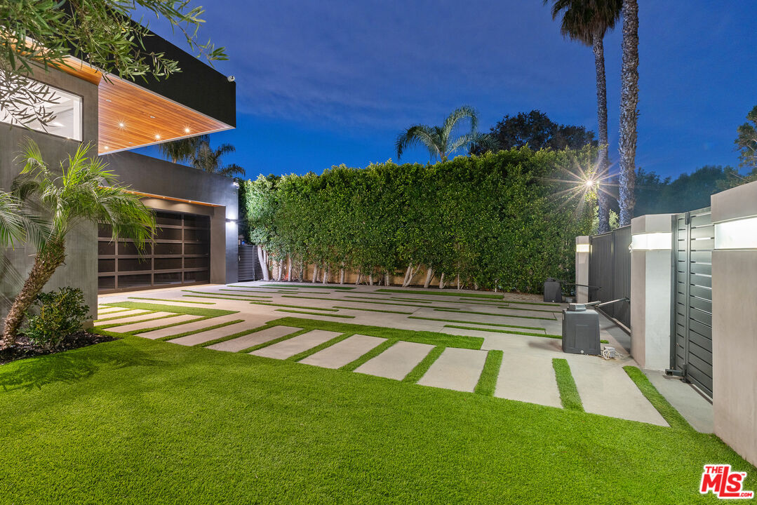 4458 Mammoth Avenue Sherman Oaks, CA 91423 - Photo 69 of 70