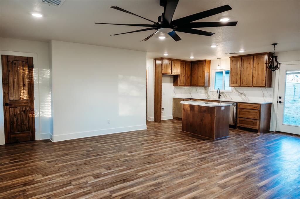 103 Main Windom, TX 75492 - Photo 14 of 29