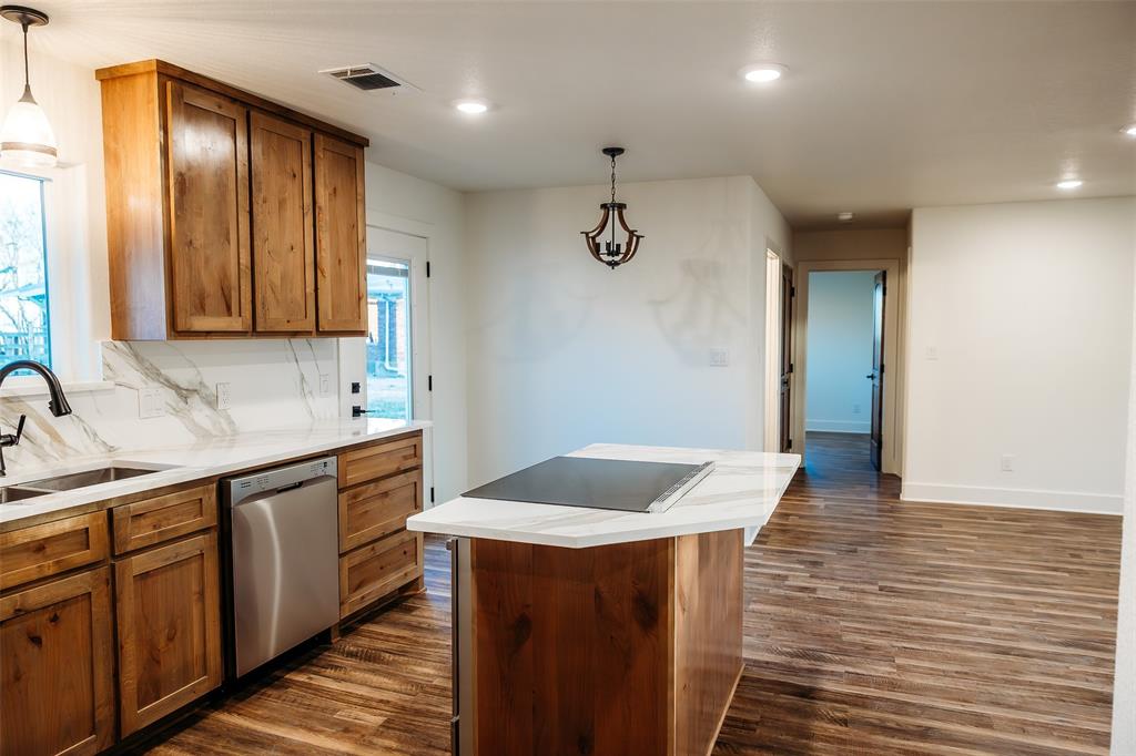 103 Main Windom, TX 75492 - Photo 3 of 29