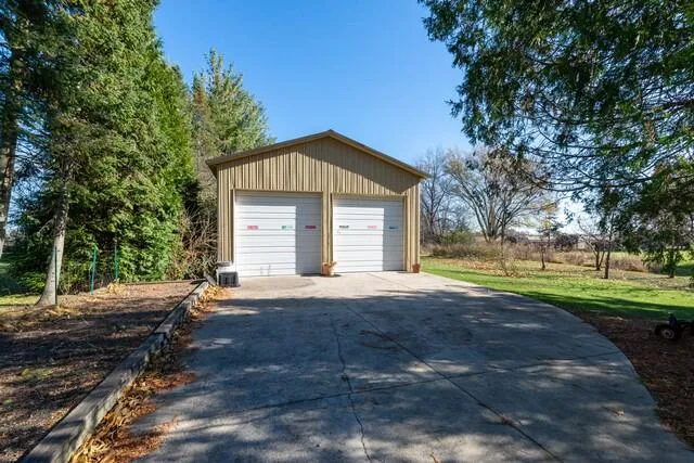 $479,900 | 1305 93rd Avenue, Somers, WI 53144