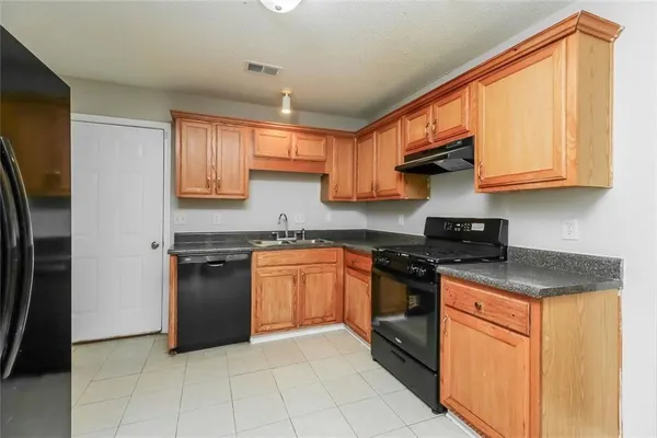 $245,000 | 5639 Eagles Feather Lane, Riverdale, GA 30274