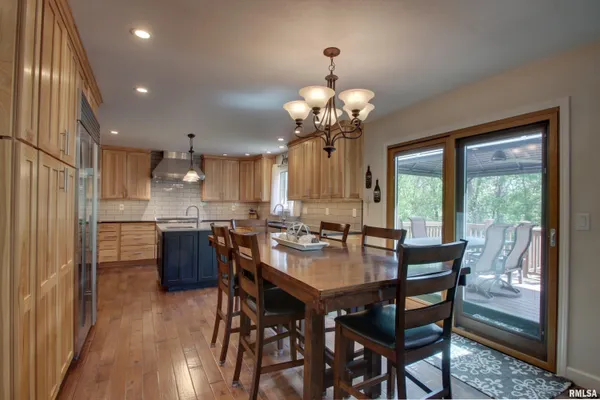 $479,000 | 2734 Parkwood Drive, Quincy, IL 62305
