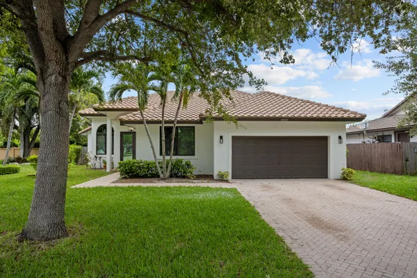 $4,900 | 8985 Northwest 45th Court, Coral Springs, FL 33065
