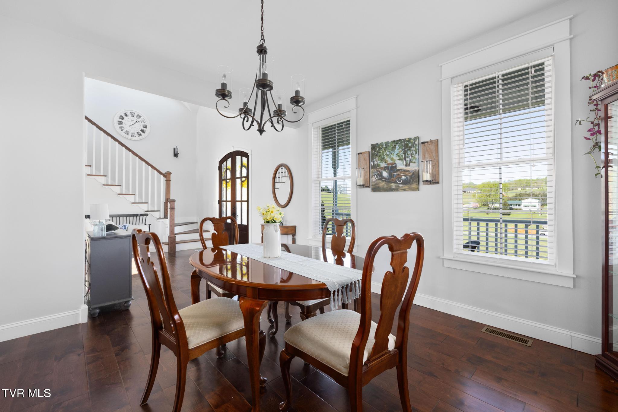 322 Arrowood Road Jonesborough, TN 37659 - Photo 17 of 58 Dining room