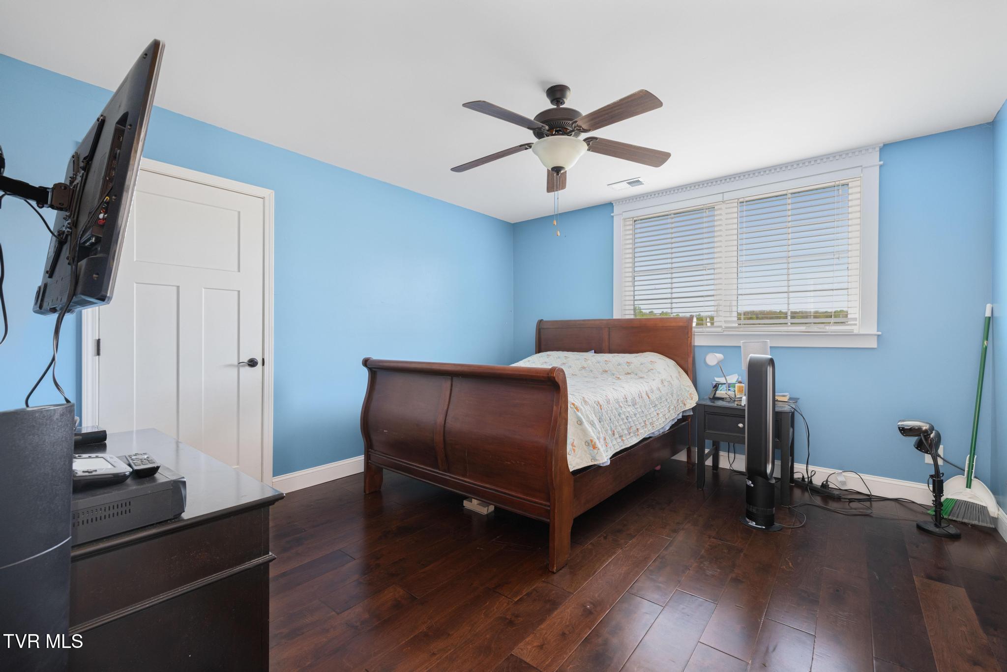 322 Arrowood Road Jonesborough, TN 37659 - Photo 40 of 58 Bedroom 4