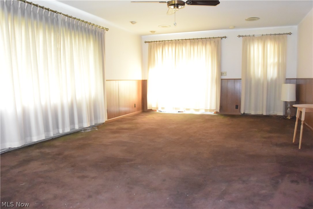 4166 Kenneth Road Stow, OH 44224 - Photo 5 of 14 Family Room