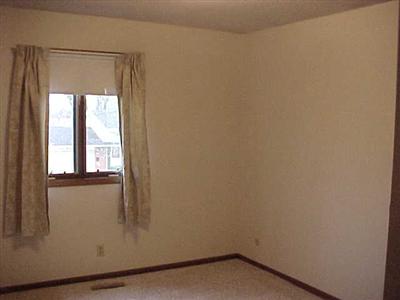 714 Tower Road Clinton, IA 52732 - Photo 8 of 11 Gallery Image 8