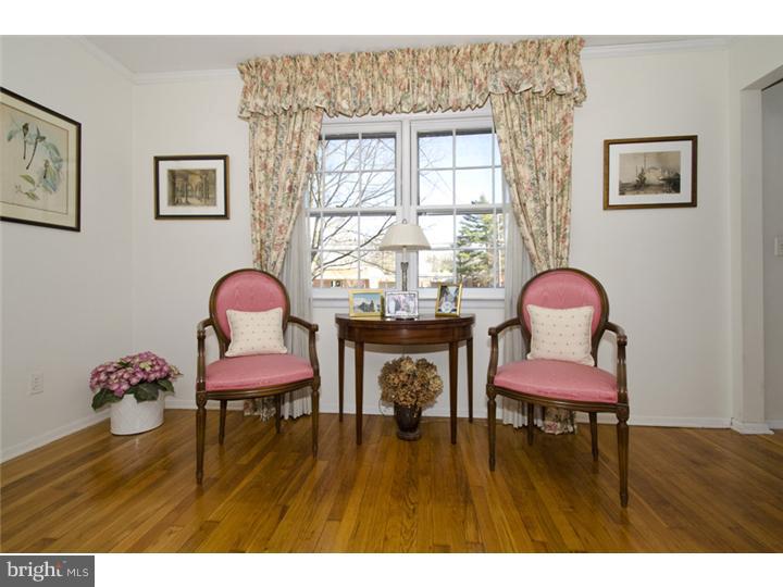 91 Riverside Drive Princeton, NJ 08540 - Photo 4 of 18 Living Room