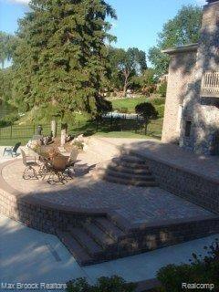 980 Sandhurst Road Bloomfield Hills, MI 48302 - Photo 5 of 18 Multi-level patio