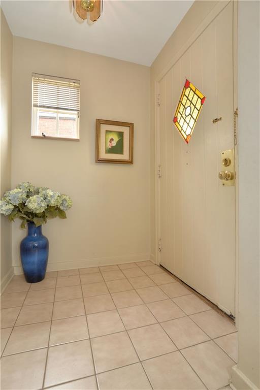 2856 Fernwald Road Pittsburgh, PA 15217 - Photo 2 of 24 Gallery Image 2