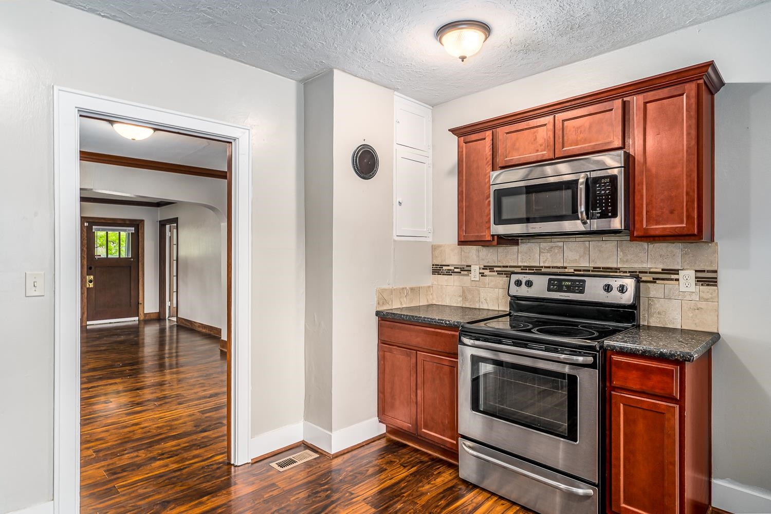 2509 West Sharp Avenue Spokane, WA 99201 - Photo 6 of 32