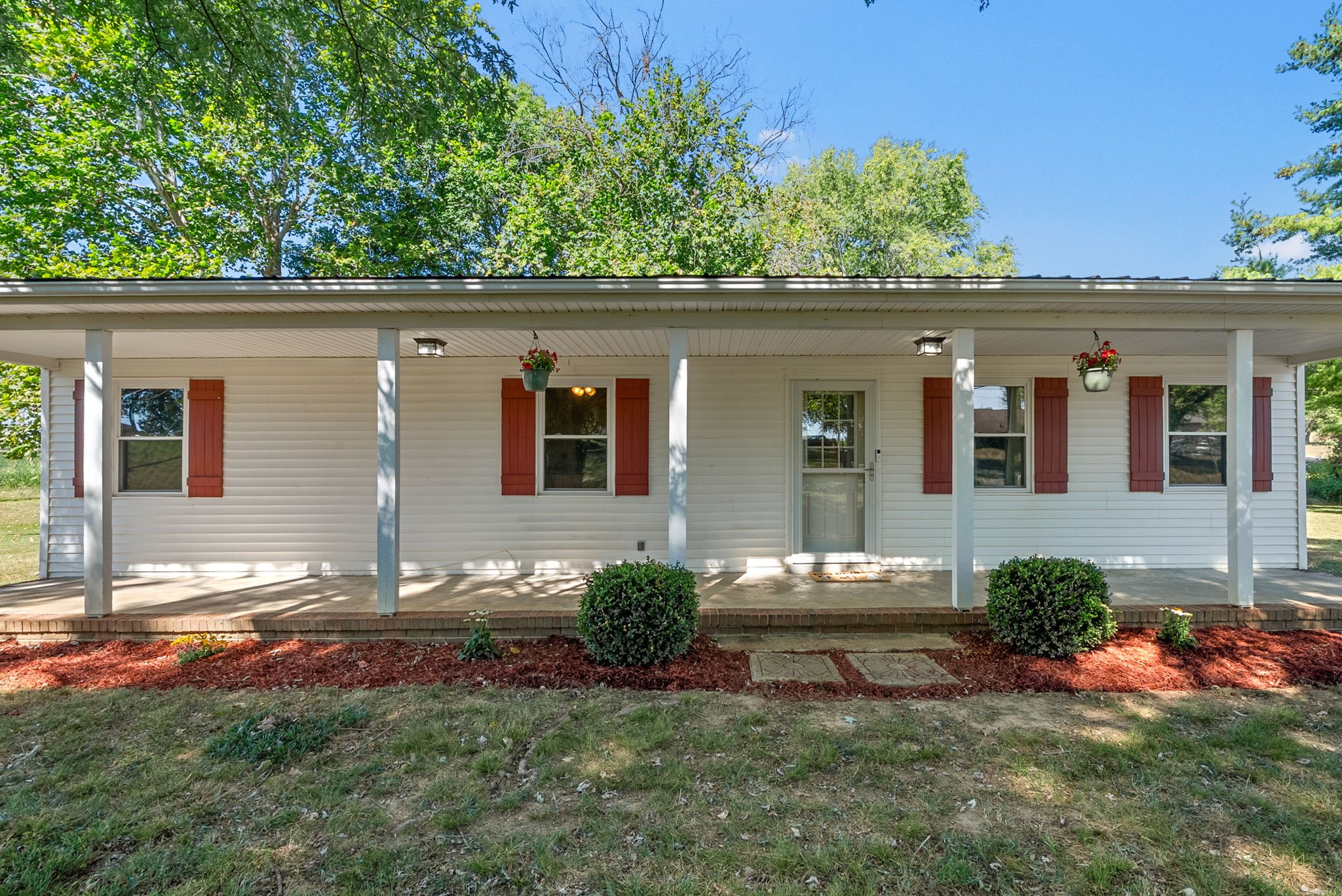 717 Jess Harris Road Pleasant View, TN 37146 - Photo 4 of 33