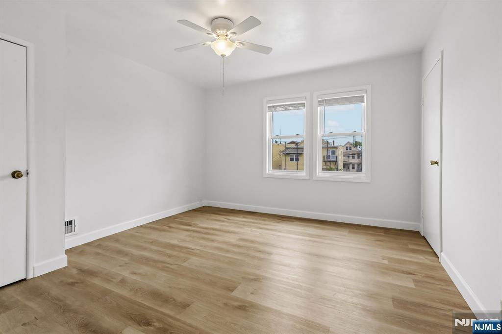 63 Garrison Street Newark, NJ 07105 - Photo 19 of 40