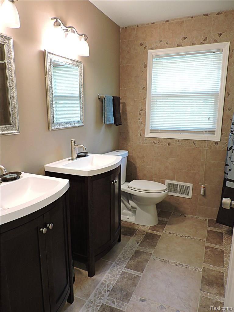 6627 Rustic Ridge Trail Grand Blanc, MI 48439 - Photo 37 of 51 DSCN3248.JPG