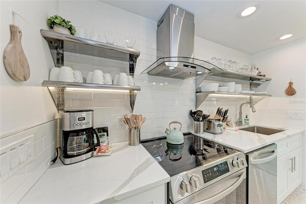 116 Hammock Road Anna Maria, FL 34216 - Photo 14 of 70