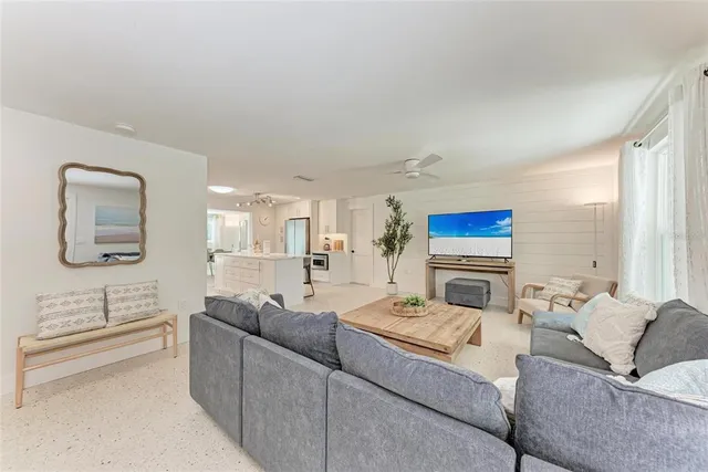 $2,495,000 | 116 Hammock Road, Anna Maria, FL 34216