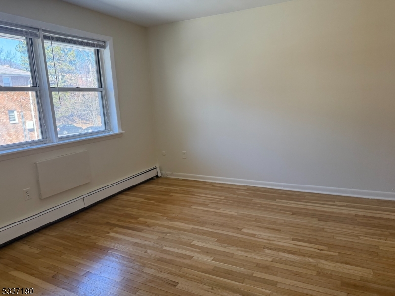 948 Valley Road, Unit A8 Clifton, NJ 07013 - Photo 5 of 14