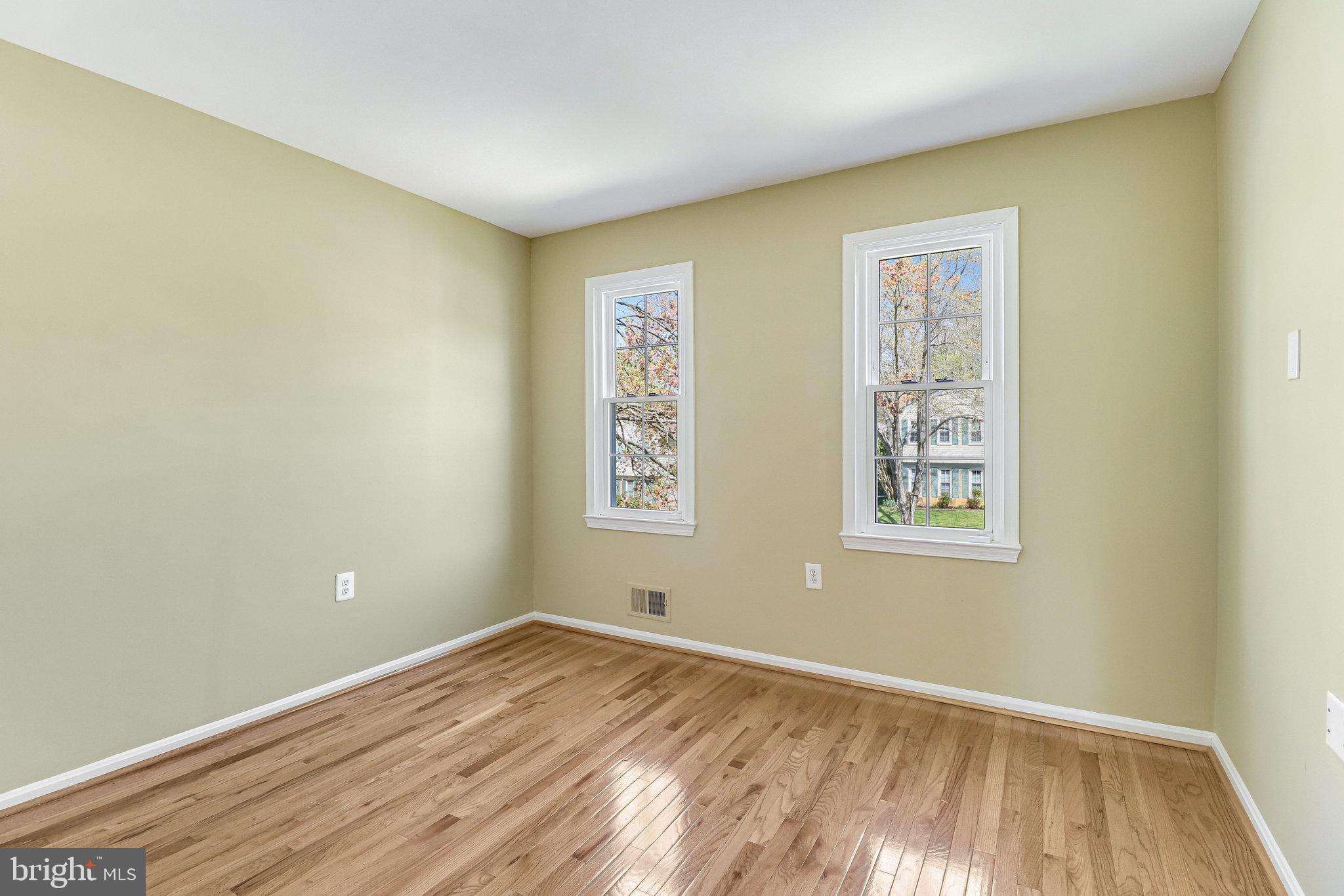 9088 Brook Ford Road Burke, VA 22015 - Photo 18 of 72 Gallery Image 18