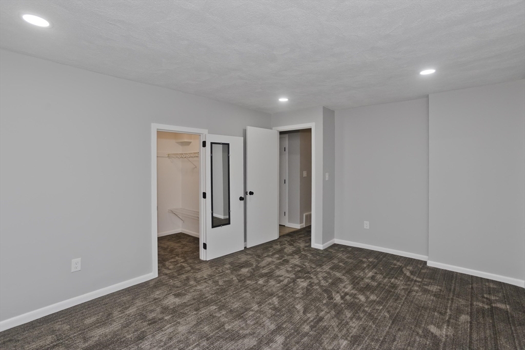 29 Concord Greene, Unit 2 Concord, MA 01742 - Photo 14 of 34