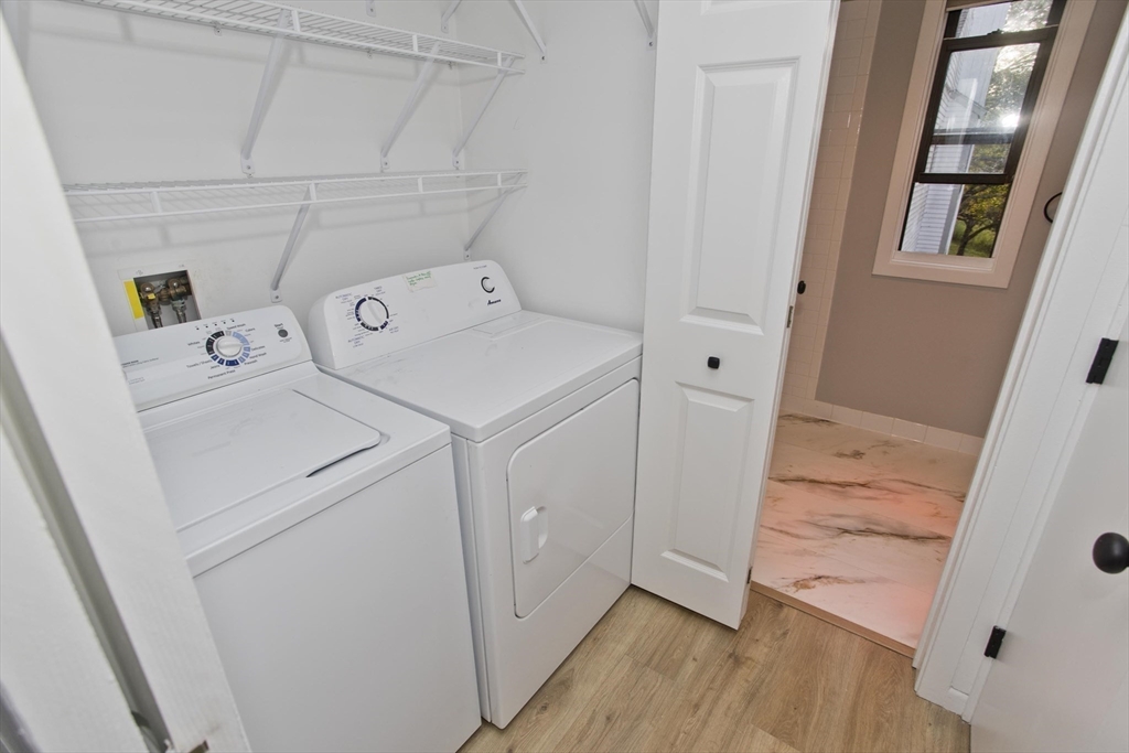 29 Concord Greene, Unit 2 Concord, MA 01742 - Photo 23 of 34