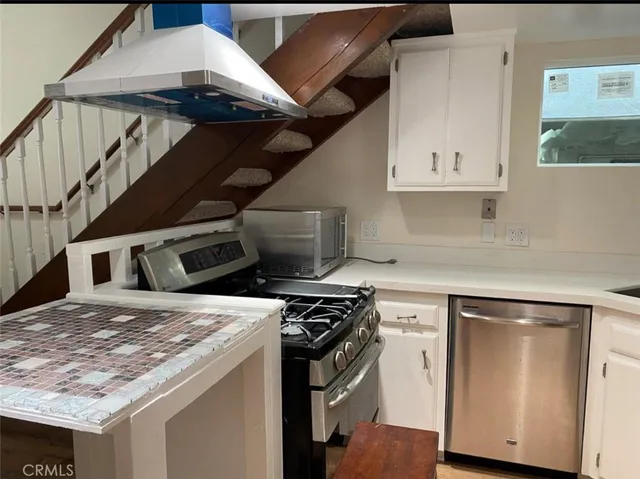 $3,250 | 4139 Jackson Avenue, Culver City, CA 90232