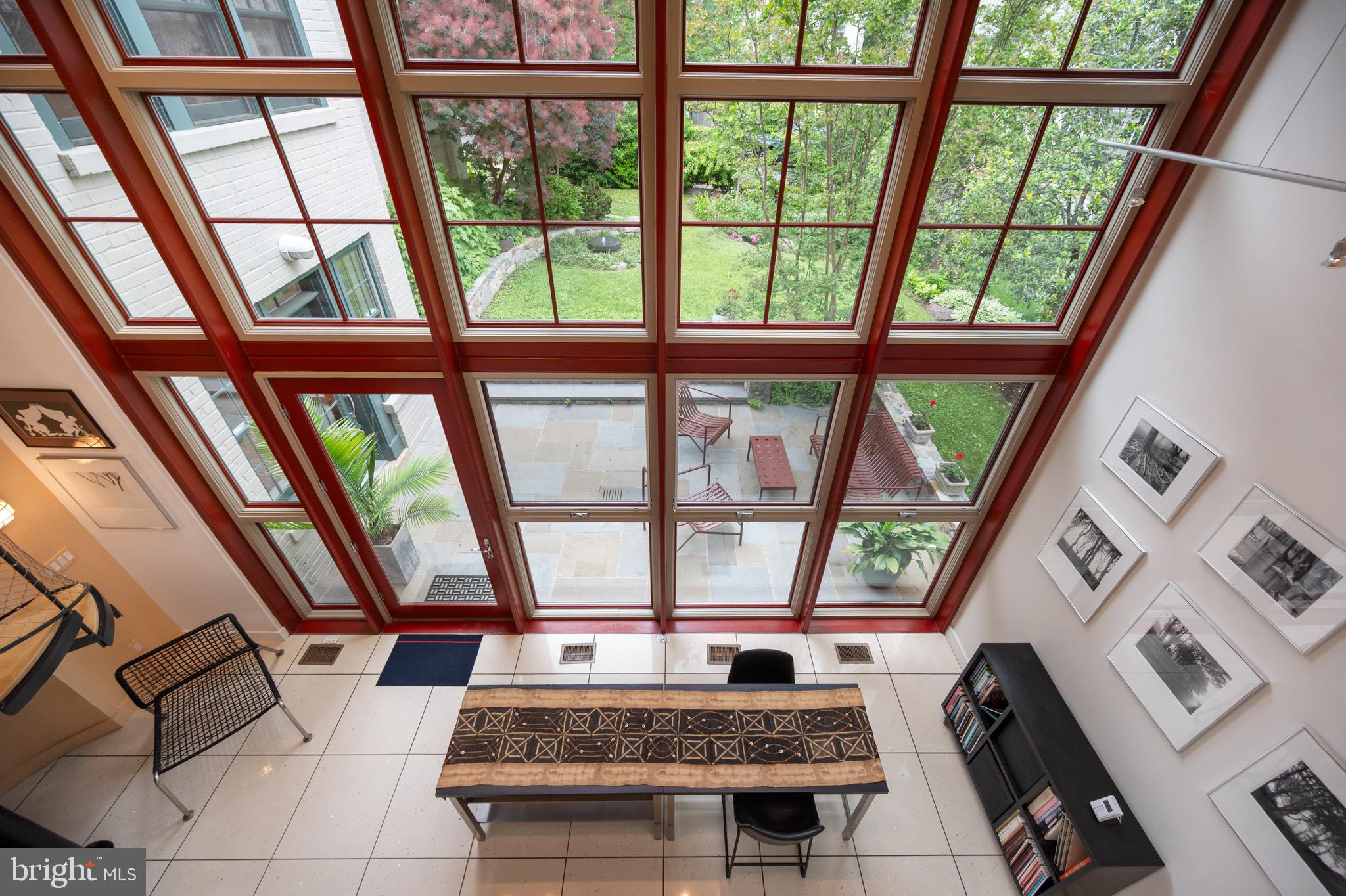 120 West Maple Street Alexandria, VA 22301 - Photo 47 of 100 Soaring walls of windows