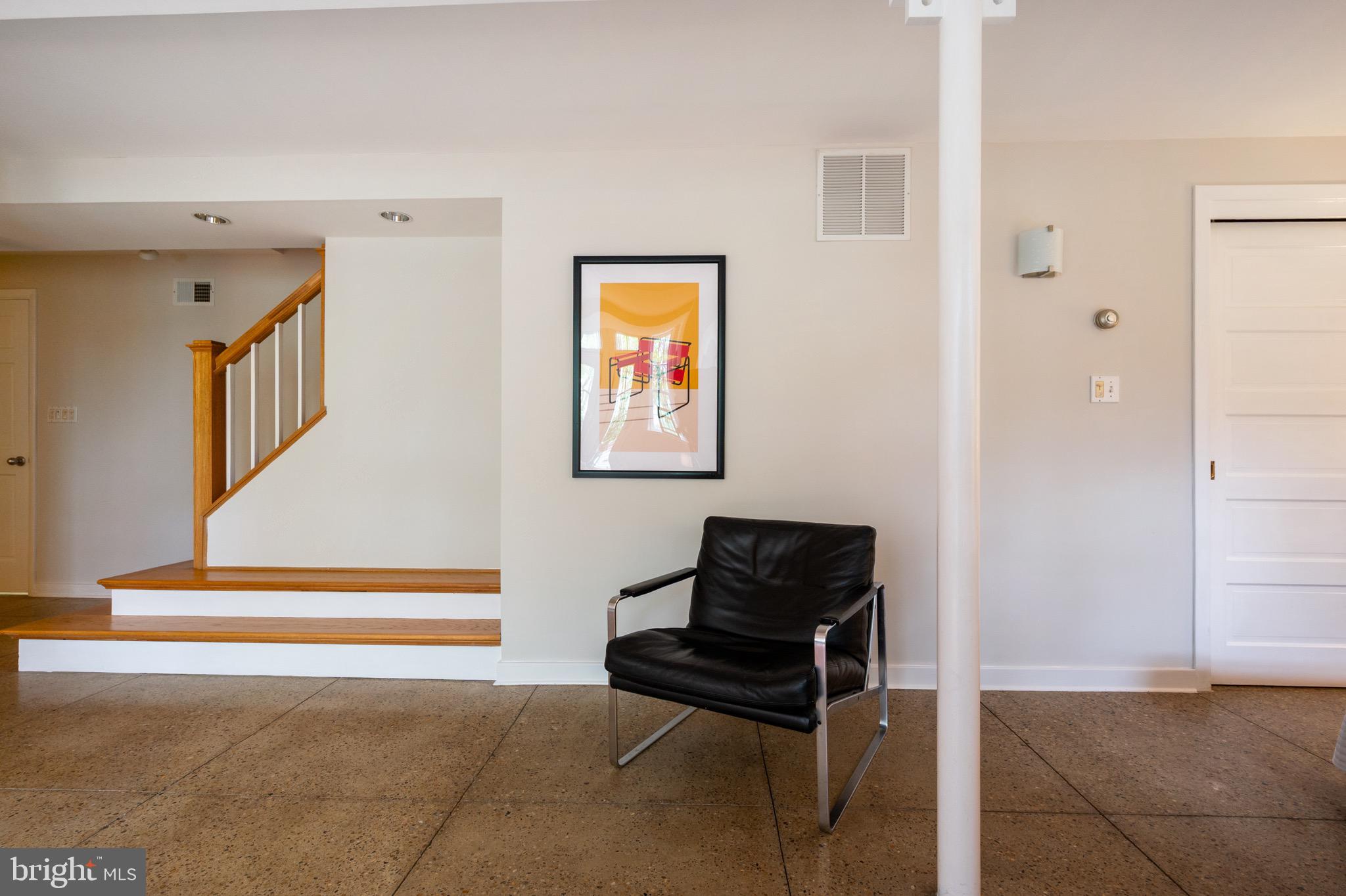 120 West Maple Street Alexandria, VA 22301 - Photo 70 of 100 Sitting area in lower level