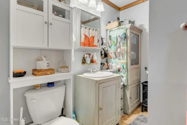 $550,000 | 6036 Mudline Road, Enid, MS 38927