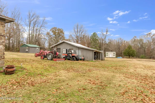$550,000 | 6036 Mudline Road, Enid, MS 38927