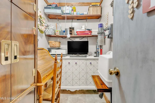 $550,000 | 6036 Mudline Road, Enid, MS 38927