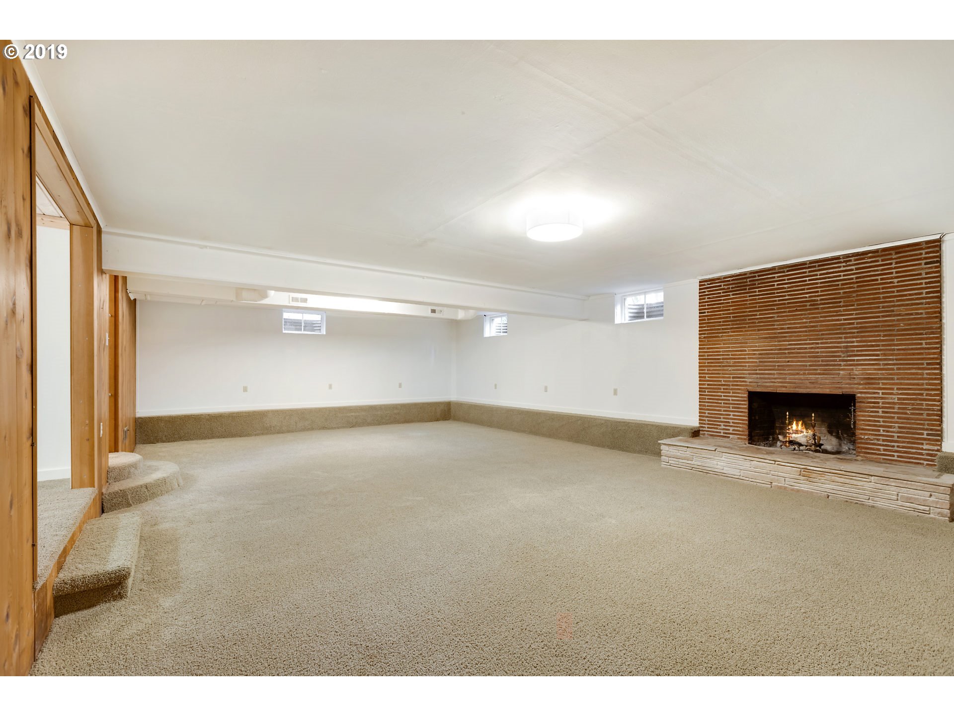 295 Southwest Birdshill Road Portland, OR 97219 - Photo 14 of 26 Family Room
