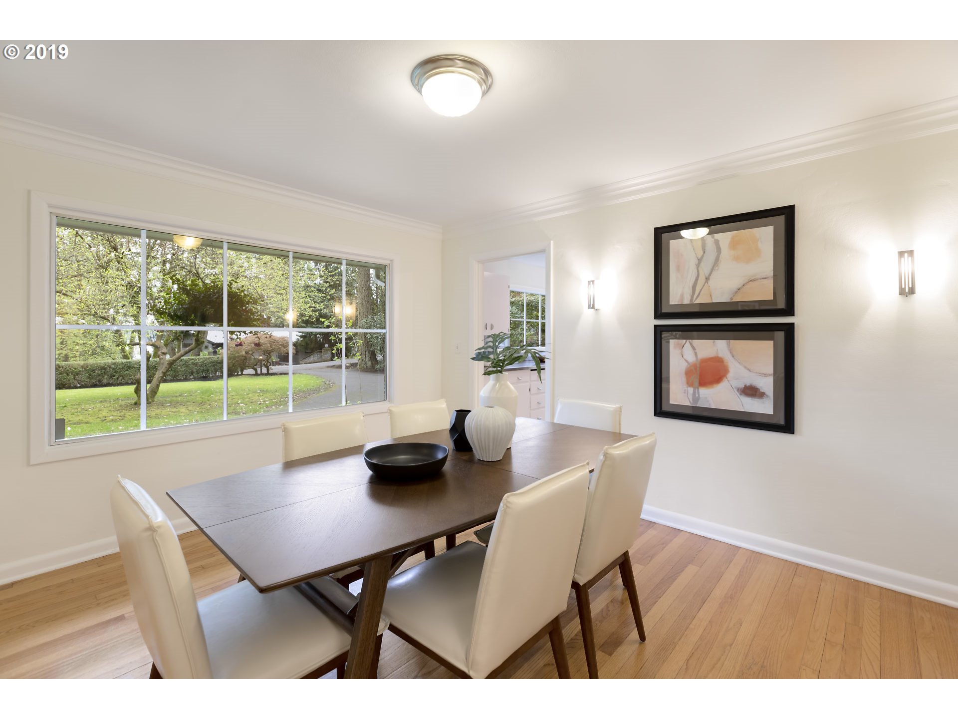 295 Southwest Birdshill Road Portland, OR 97219 - Photo 4 of 26 Dining Room