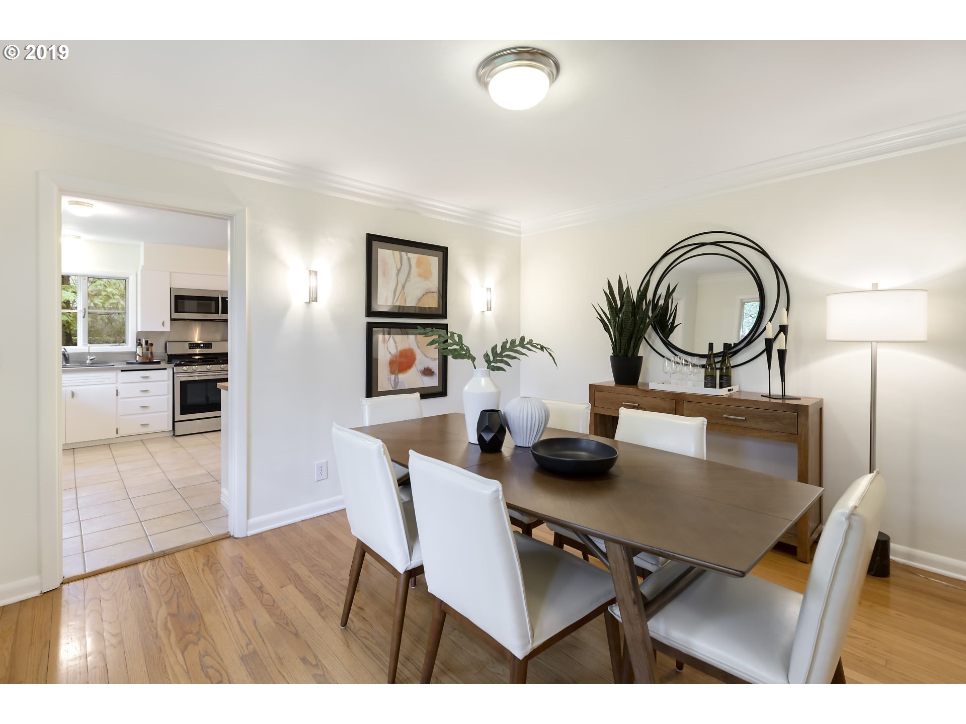 295 Southwest Birdshill Road Portland, OR 97219 - Photo 5 of 26 Dining Room
