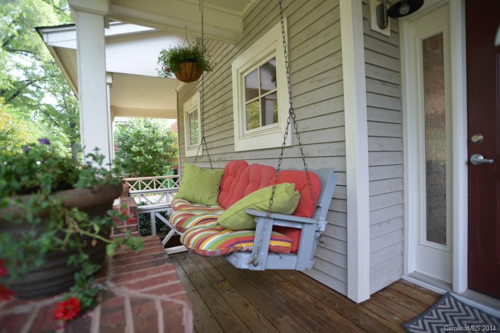 733 Grandin Road Charlotte, NC 28208 - Photo 2 of 18 Gallery Image 2