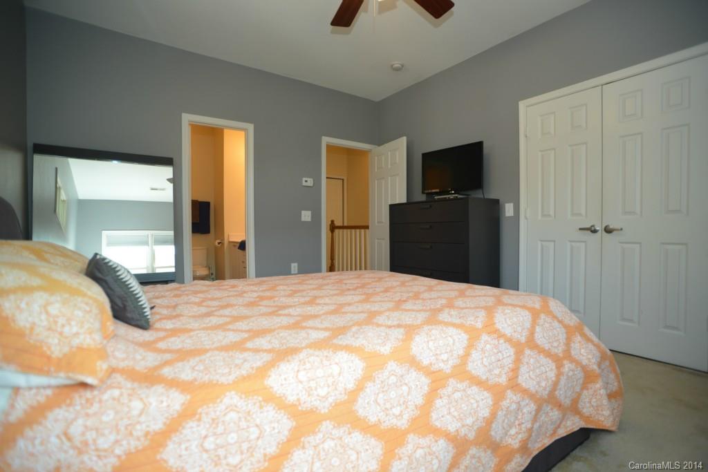 733 Grandin Road Charlotte, NC 28208 - Photo 14 of 18 Gallery Image 14