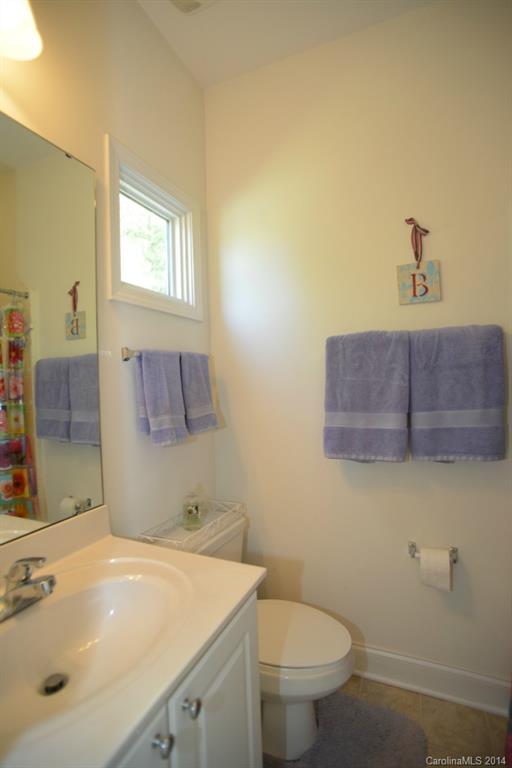 733 Grandin Road Charlotte, NC 28208 - Photo 17 of 18 Gallery Image 17