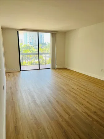 $3,150 | 2333 Brickell Avenue, Unit 308, Miami, FL 33129