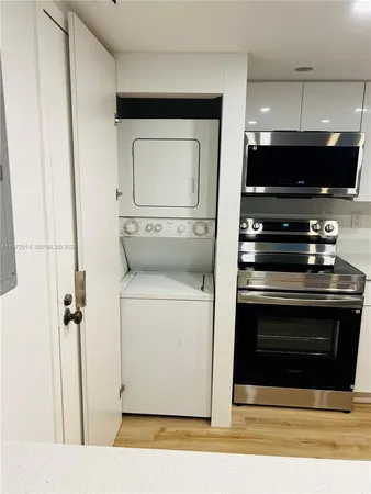 $3,150 | 2333 Brickell Avenue, Unit 308, Miami, FL 33129