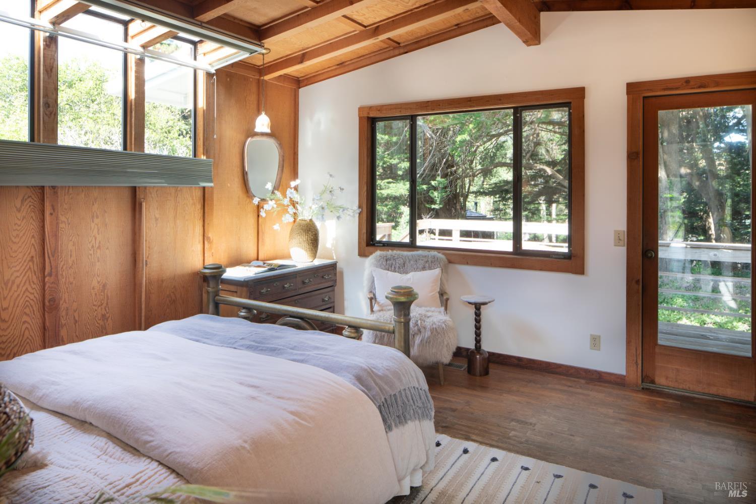 585 Evergreen Road Bolinas, CA 94924 - Photo 23 of 58